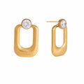 Classic ribbed U-shaped earrings