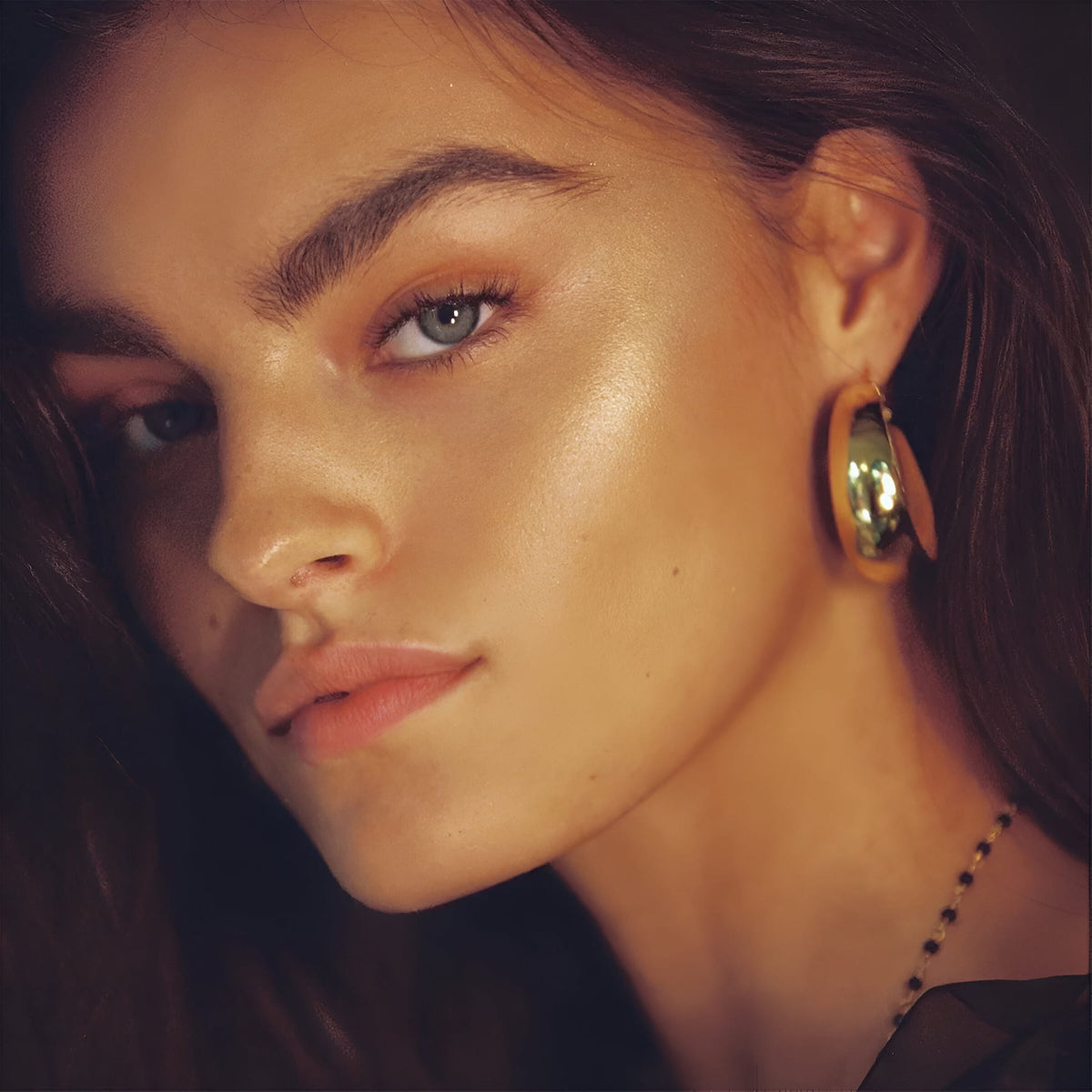 C shaped glossy earrings