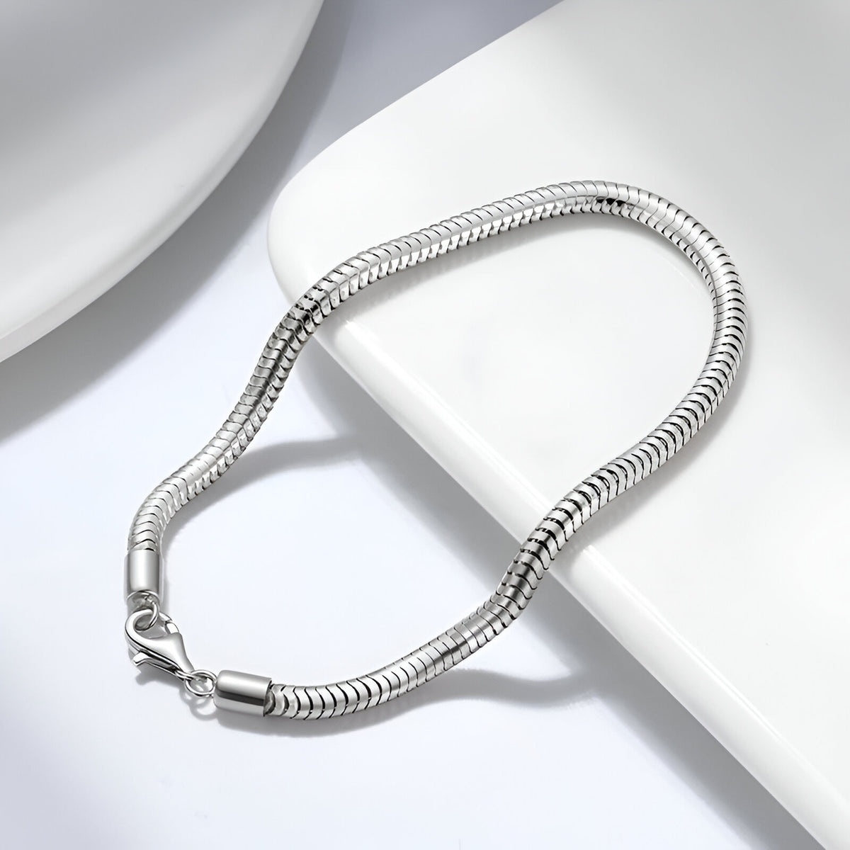 Round snake chain bracelet